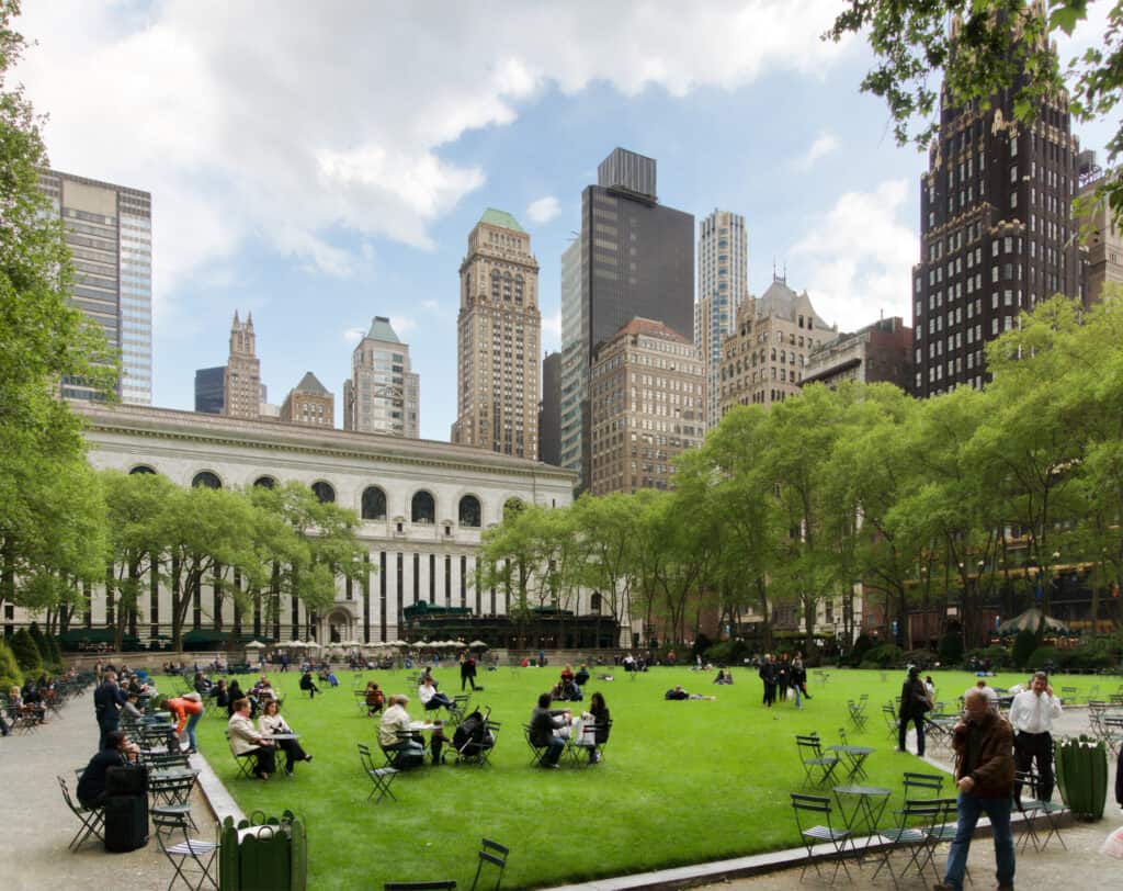 NYC's revitalized Bryant Park, By Jean-Christophe BENOIST